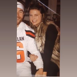 Charlotte Russe fur vest